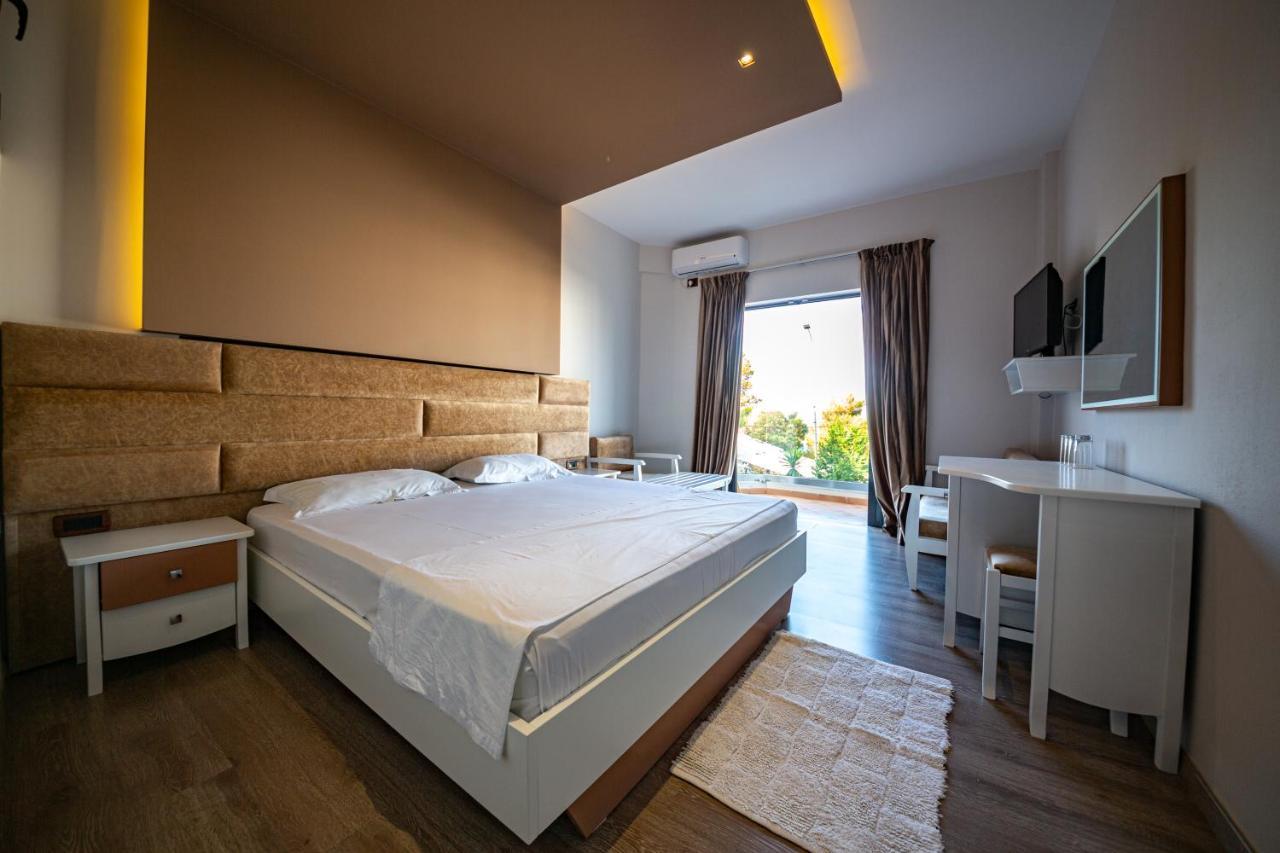 New Heaven Hotel ซารานเดอ ภายนอก รูปภาพ