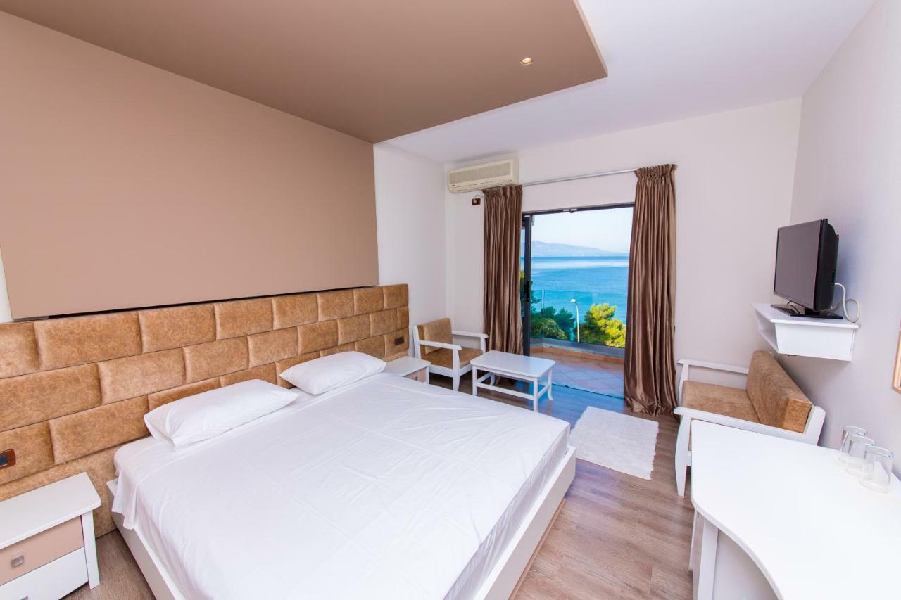 New Heaven Hotel ซารานเดอ ภายนอก รูปภาพ